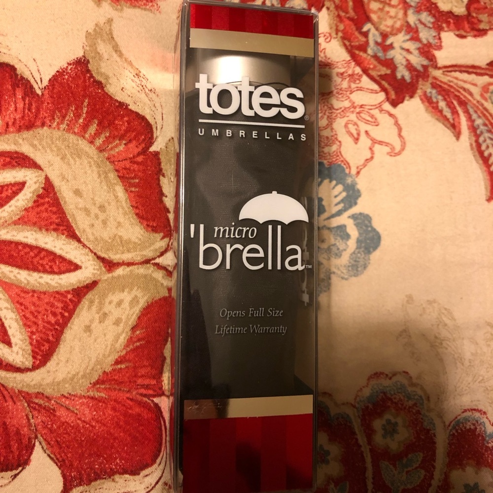 black totes umbrella
